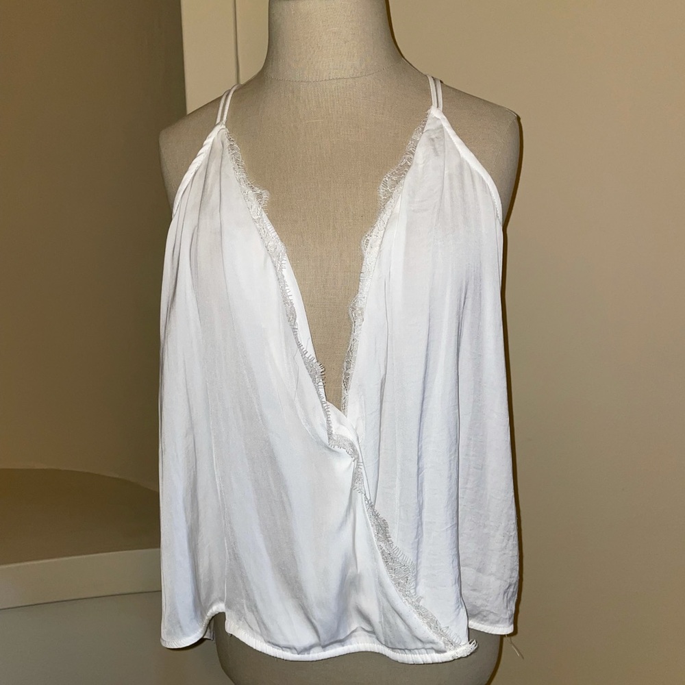 DO+BE Flowy White Tank